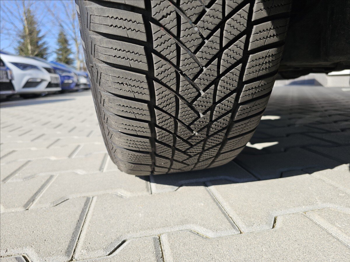 Mitsubishi Outlander SUV / Terénní 2,2 l 115 kw