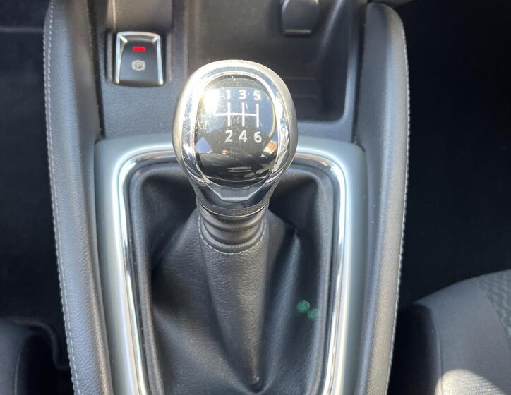 Nissan Qashqai SUV / Terénní 1,2 l 85 kw