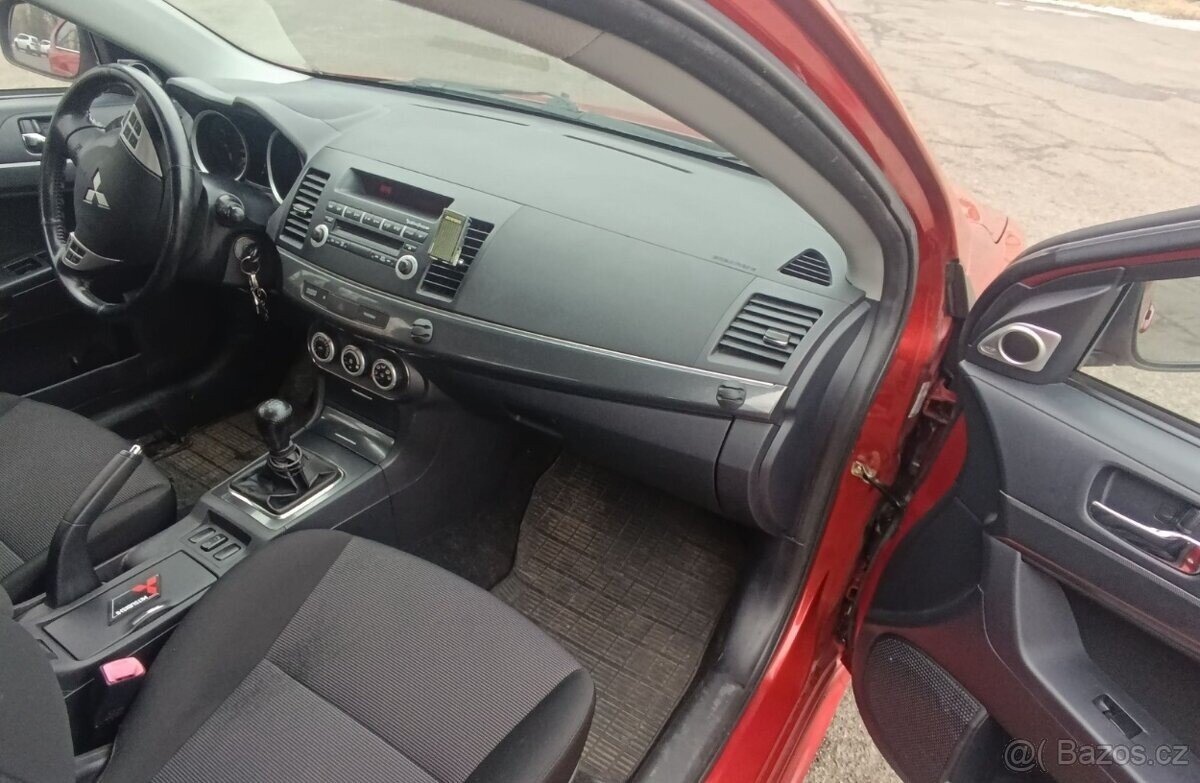Mitsubishi Lancer Sedan 0,0 105 kw
