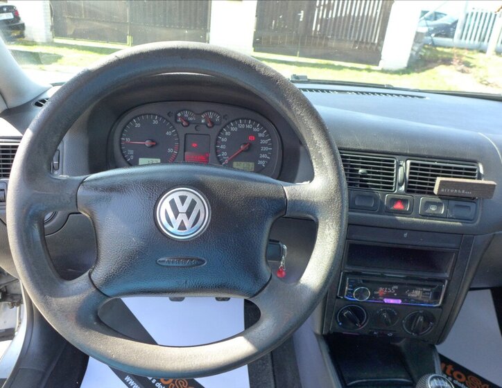 Volkswagen Golf Hatchback 1,9 l 74 kw
