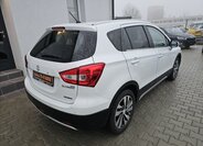 Suzuki SX4 S-Cross 6