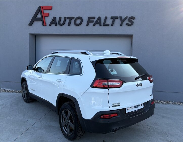 Jeep Cherokee SUV 2,0 l 103 kw