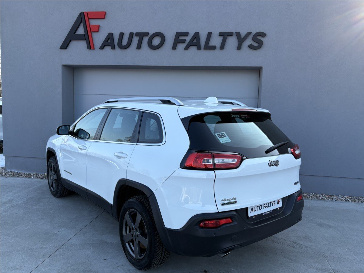 Jeep Cherokee SUV 2,0 l 103 kw