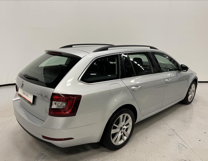 Škoda Octavia Kombi 2,0 l 110 kw