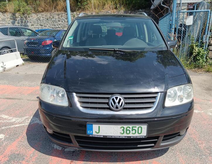 Volkswagen Touran 2