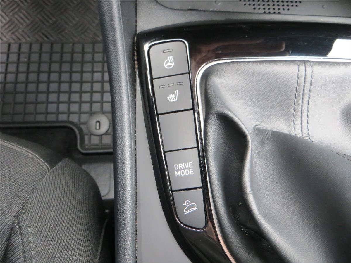 Hyundai Tucson SUV 1,6 l 110 kw