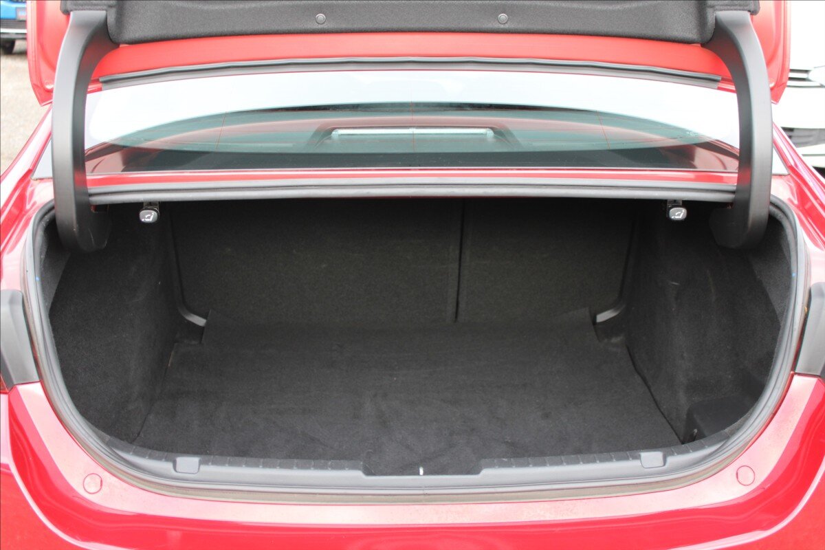 Mazda 3 Sedan 2,0 l 90 kw