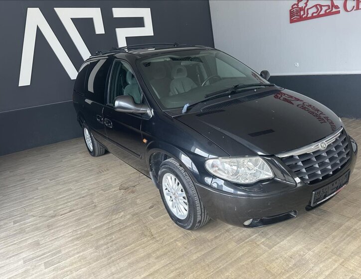 Chrysler Voyager 4