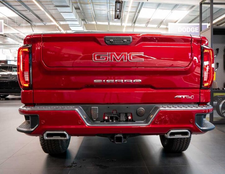 GMC Sierra Pick-up 6,2 l 313 kw