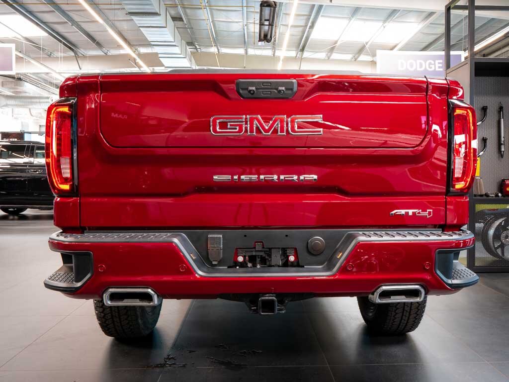 GMC Sierra Pick-up 6,2 l 313 kw