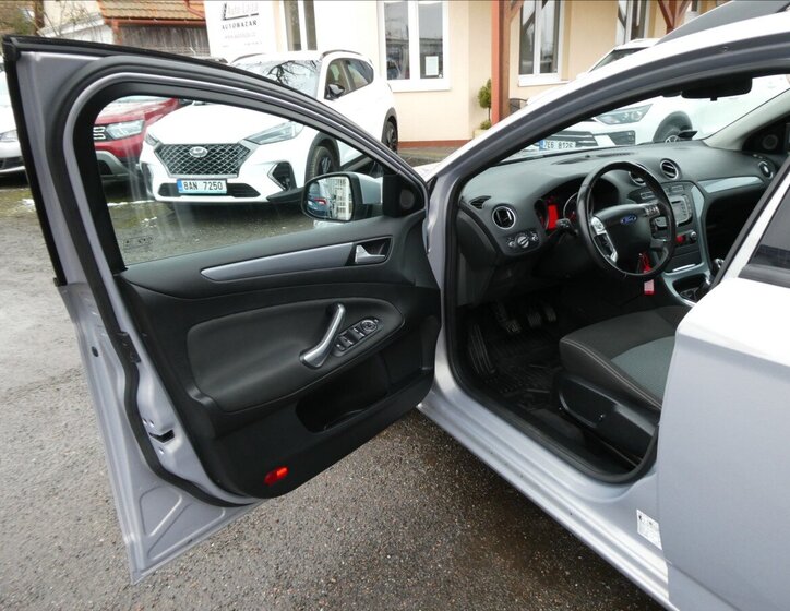 Ford Mondeo Kombi 1,6 l 85 kw