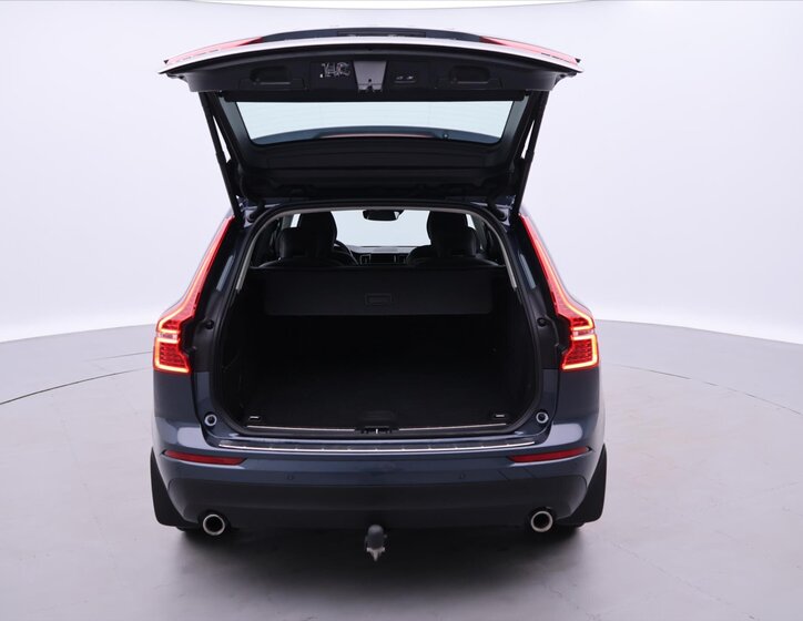 Volvo XC60 SUV / Terénní 2,0 l 145 kw