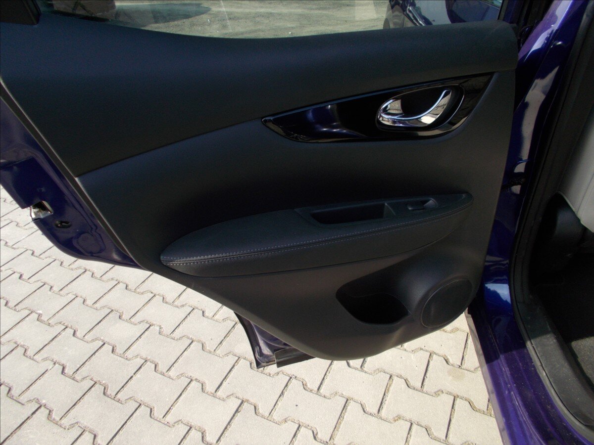 Nissan Qashqai SUV / Terénní 1,6 l 120 kw