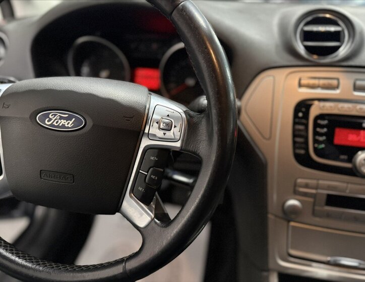 Ford Mondeo Kombi 2,0 l 85 kw