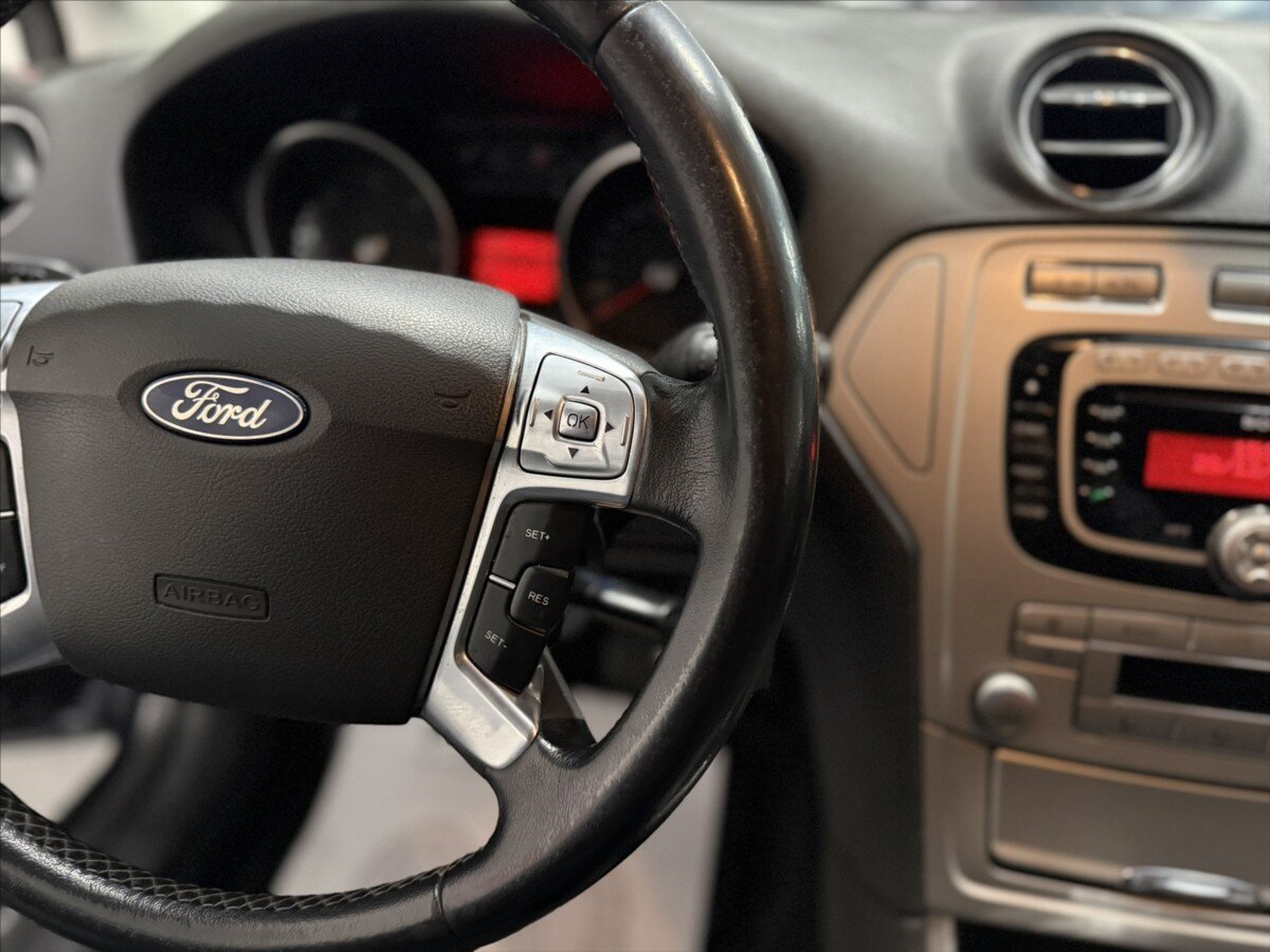 Ford Mondeo Kombi 2,0 l 85 kw