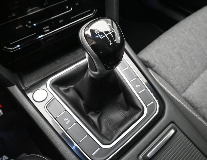 Volkswagen Passat Kombi 2,0 l 110 kw