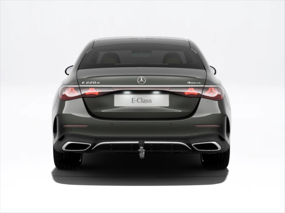 Mercedes-Benz Třídy E Sedan / Limuzína 2,0 l 145 kw