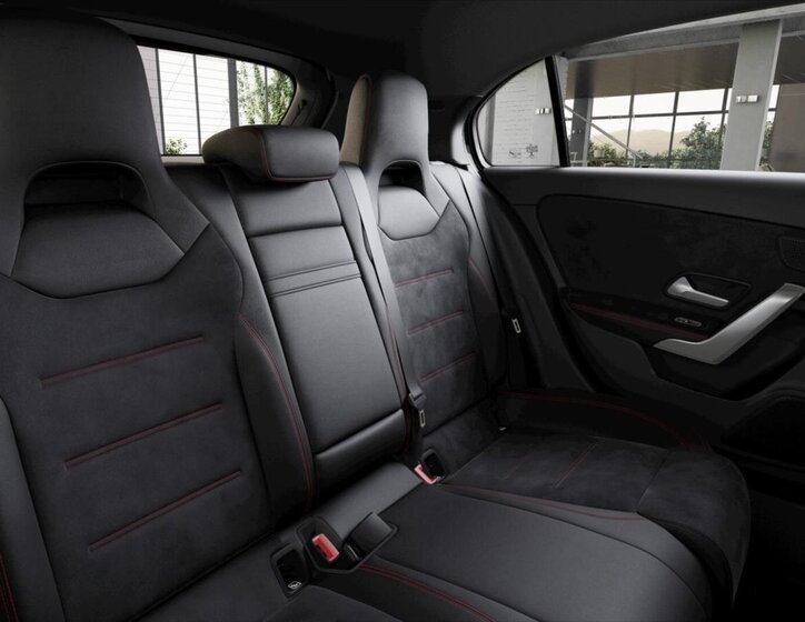 Mercedes-Benz Třídy A Hatchback 1,3 l 120 kw