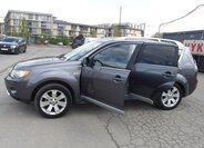 Mitsubishi Outlander SUV / Terénní 2,4 l 125 kw