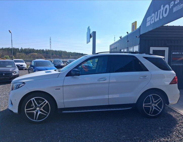 Mercedes-Benz GLE Kombi 3,0 l 270 kw