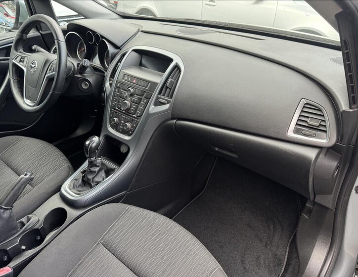 Opel Astra Kombi 1,7 l 81 kw