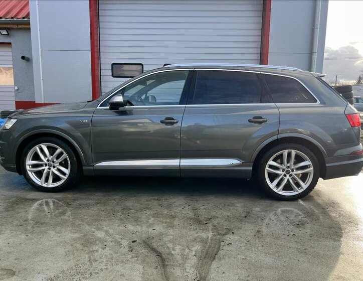 Audi SQ7 SUV 4,0 l 320 kw