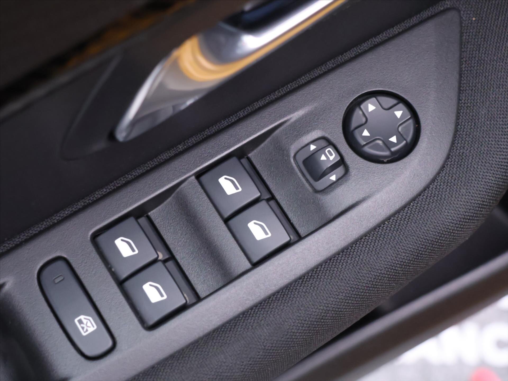 Peugeot 208 Hatchback 0,0 100 kw