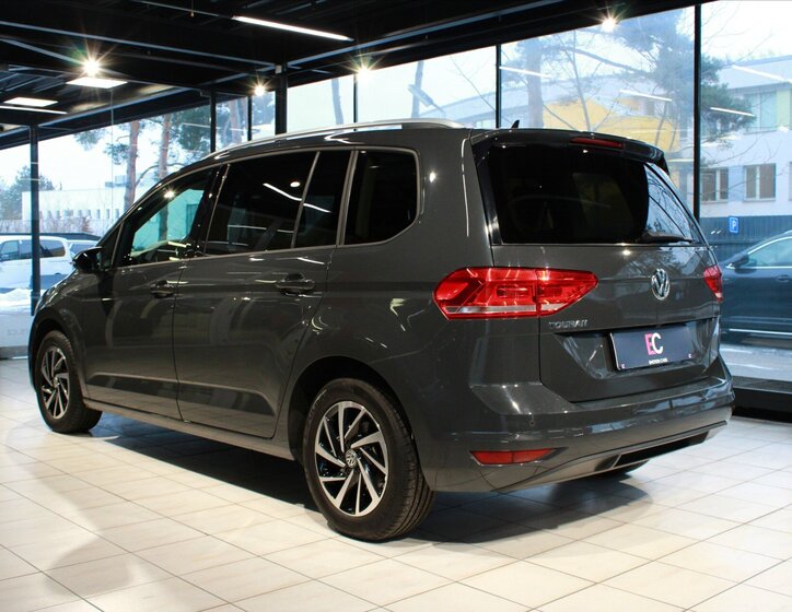 Volkswagen Touran MPV 1,5 l 110 kw