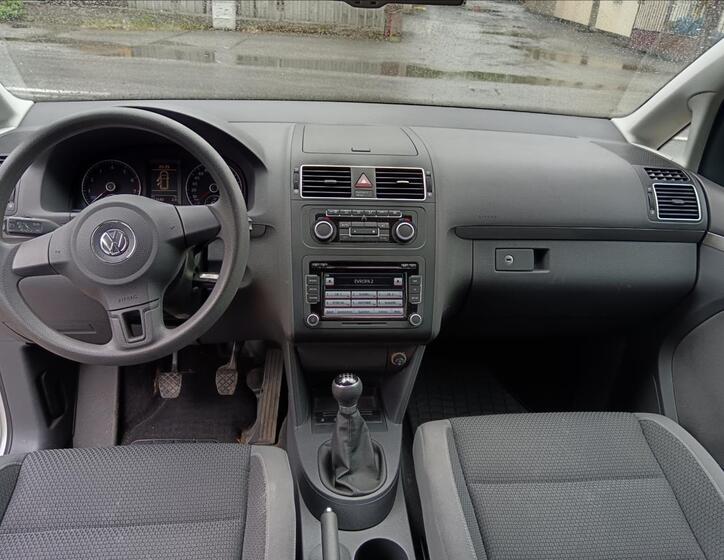 Volkswagen Touran 19