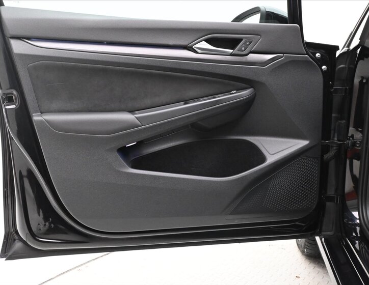 Volkswagen Golf Kombi 2,0 l 110 kw