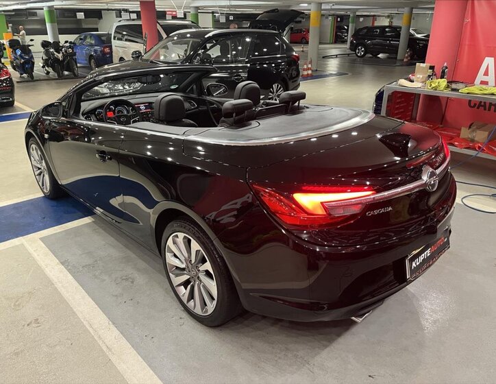 Opel Cascada 2