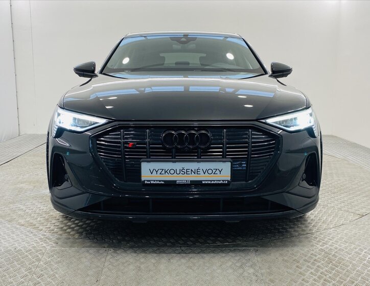 Audi e-tron SUV 0,0 370 kw