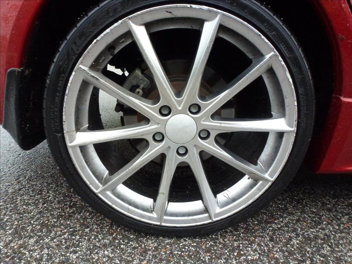 Mitsubishi Lancer Hatchback 2,0 l 217 kw