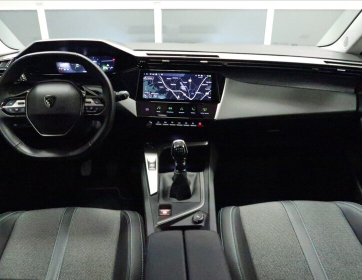 Peugeot 308 Kombi 1,2 l 96 kw