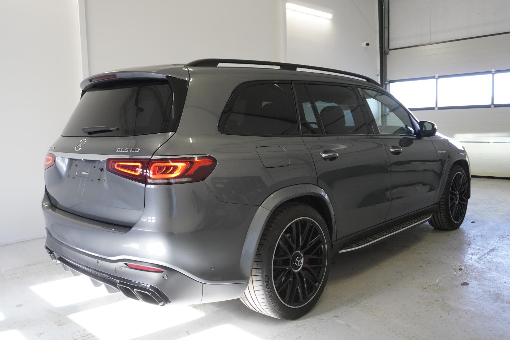 Mercedes-Benz GLS SUV / Terénní 4,0 l 450 kw