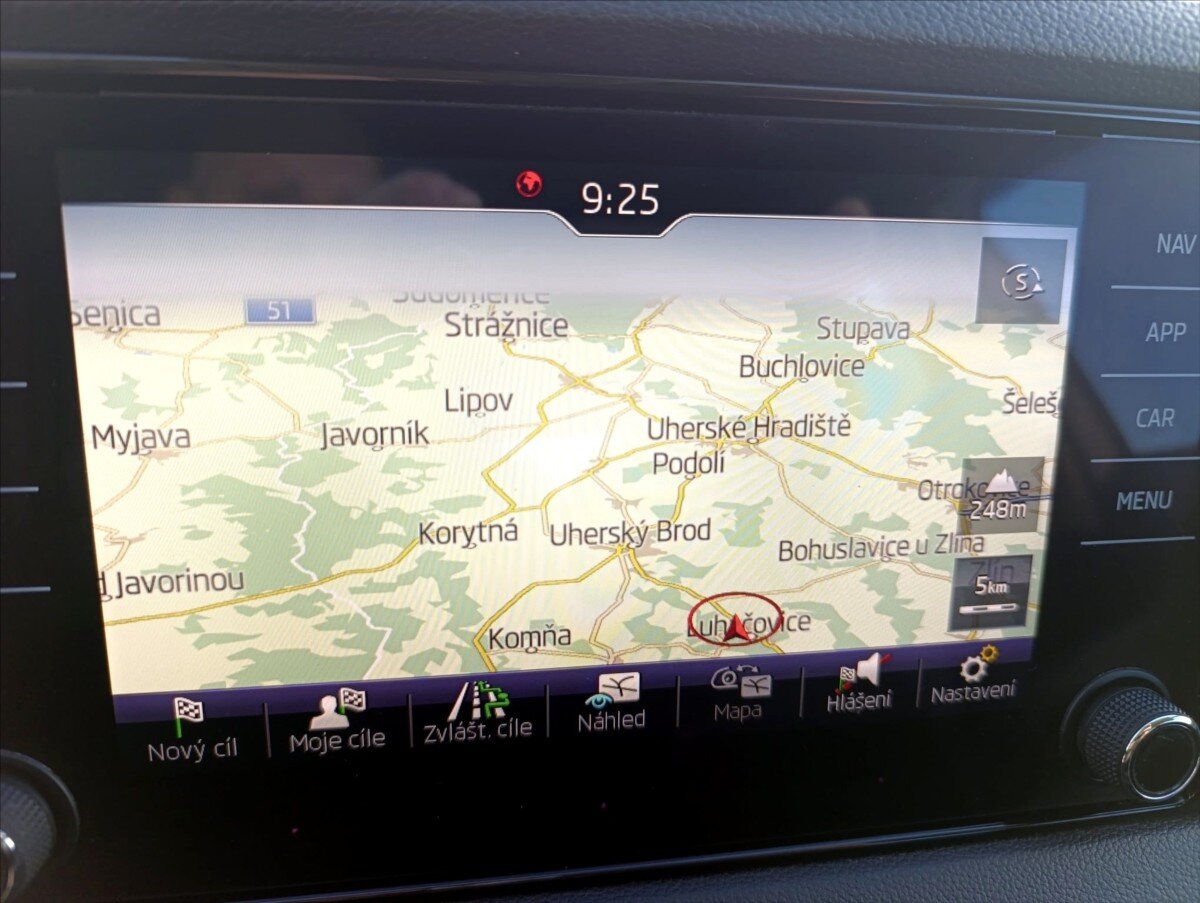 Škoda Karoq SUV / Terénní 2,0 l 110 kw