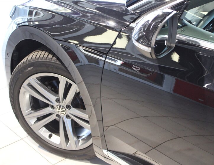 Volkswagen Arteon Kombi 2,0 l 147 kw