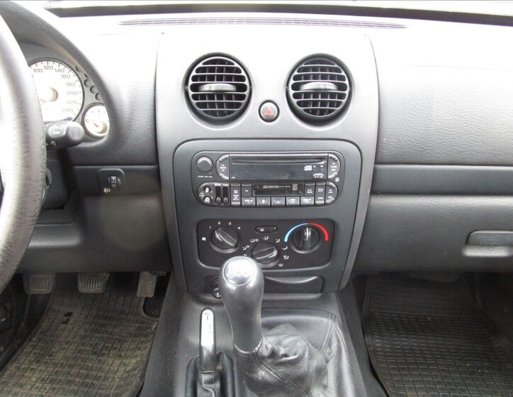 Jeep Cherokee Kombi 2,5 l 105 kw