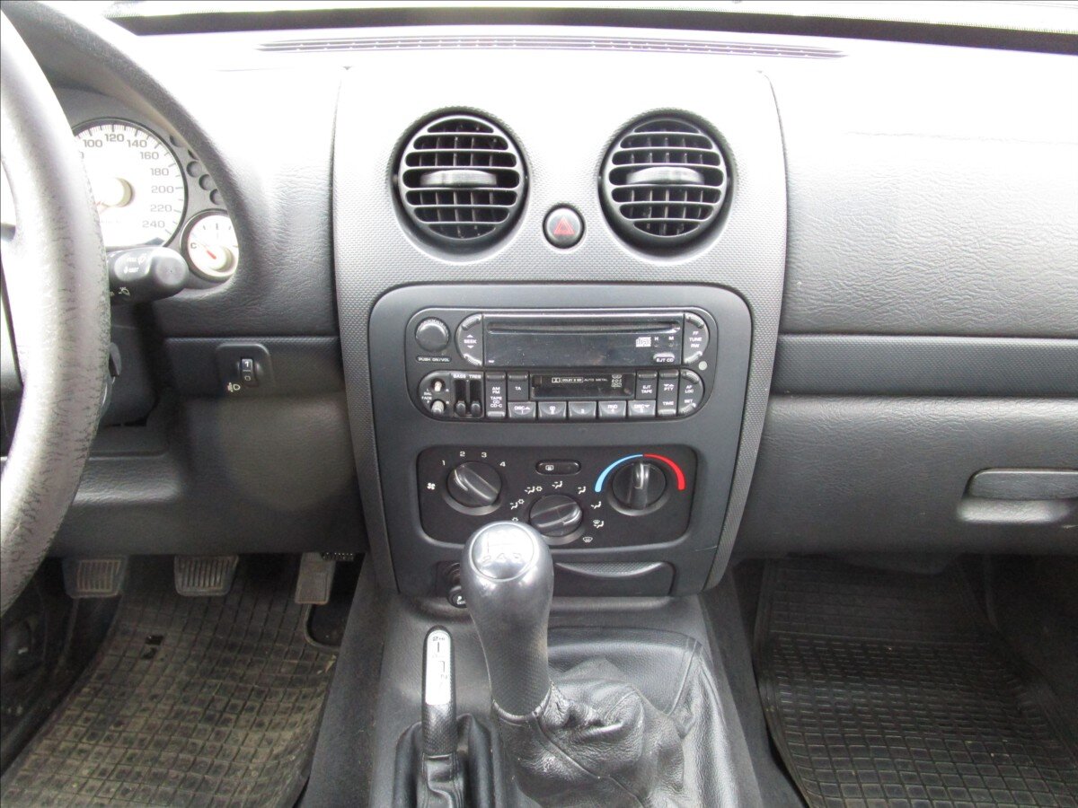 Jeep Cherokee Kombi 2,5 l 105 kw