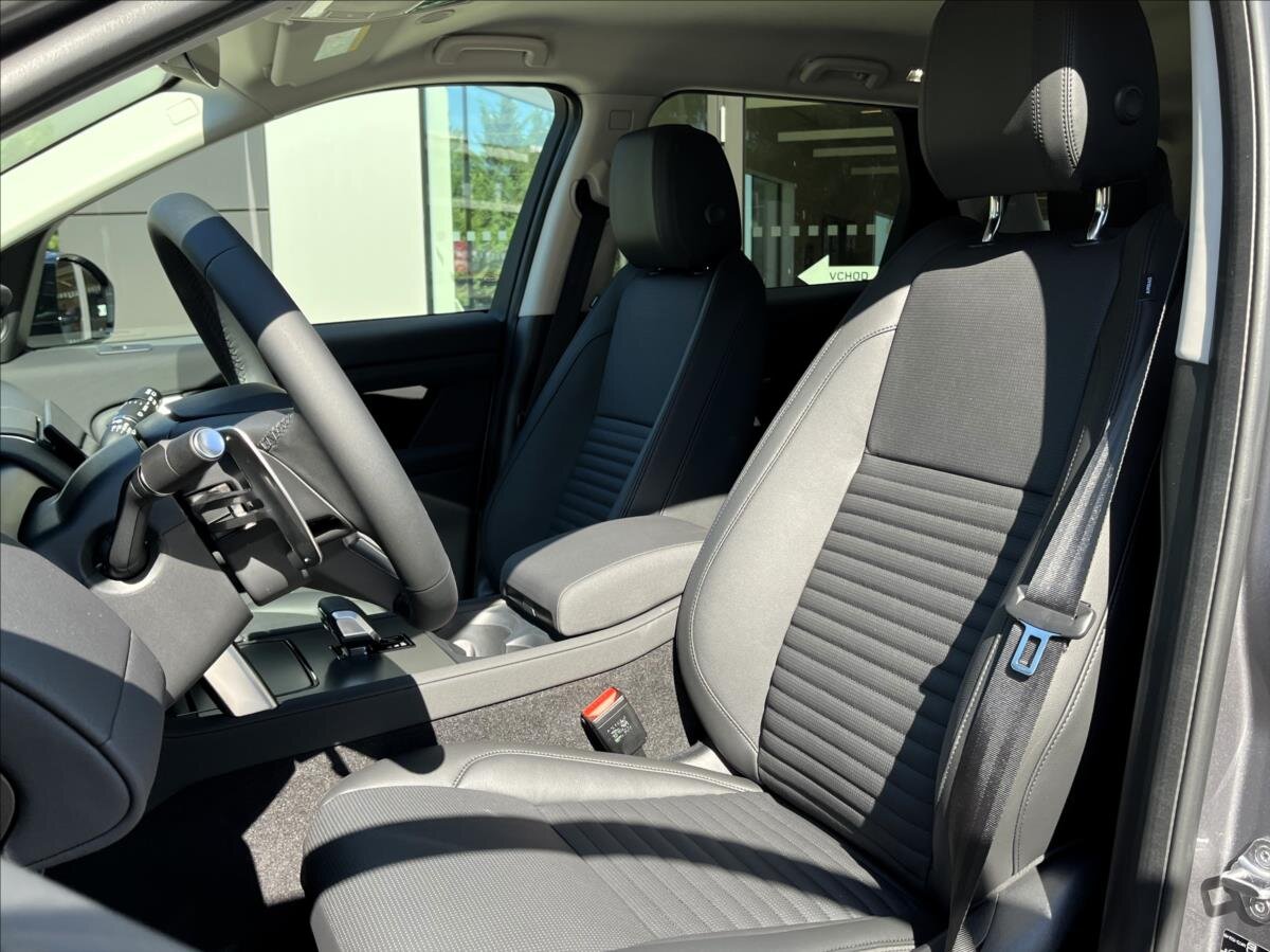 Land Rover Discovery Sport SUV / Terénní 2,0 l 120 kw