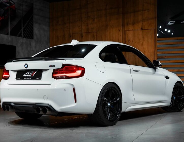 BMW M2 22