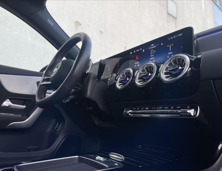 Mercedes-Benz Třídy A Sedan 2,0 l 110 kw