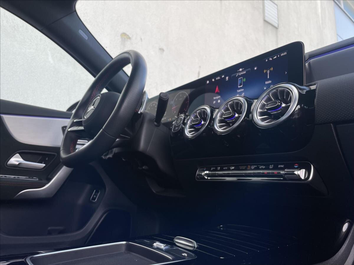 Mercedes-Benz Třídy A Sedan 2,0 l 110 kw