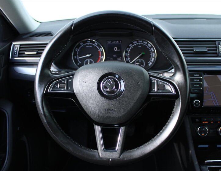 Škoda Superb Liftback 2,0 l 206 kw