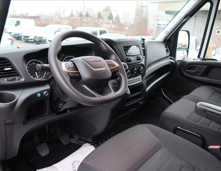 Iveco Daily 9