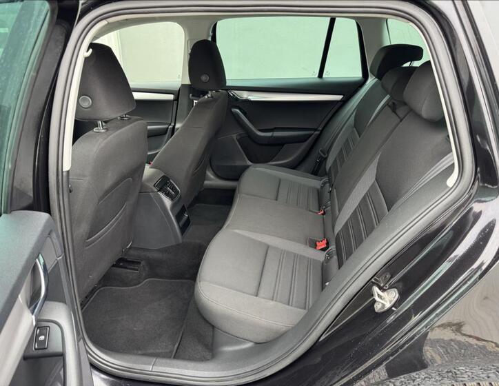 Škoda Octavia 19