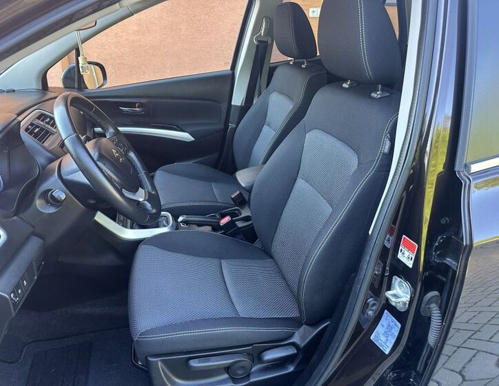 Suzuki SX4 S-Cross 15
