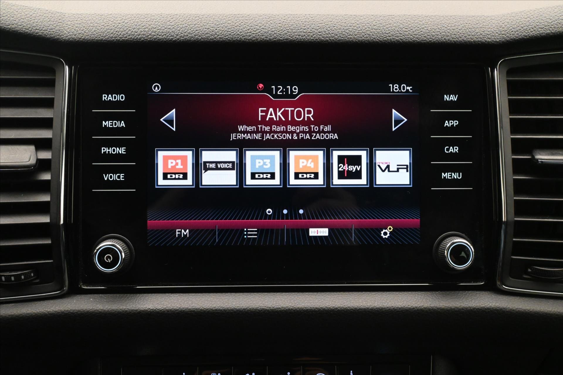 Škoda Kodiaq SUV / Terénní 1,5 l 110 kw