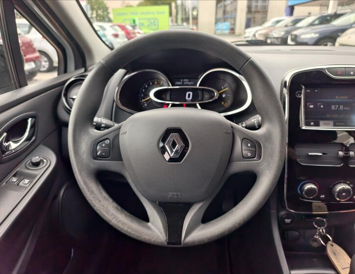 Renault Clio Hatchback 1,1 l 54 kw