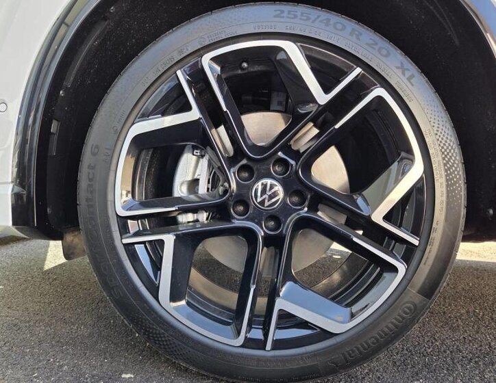 Volkswagen Tiguan SUV / Terénní 2,0 l 195 kw